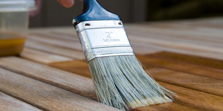 STAINING VS. PAINTING: WHICH IS BEST?